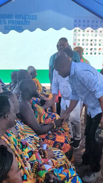 Togbe Edzeani V exchanging a greeting with the MP for Hohoe constituency, Hon. Thomas Worlanyo Tsekpo.